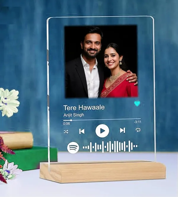 Acrylic_Wooden_Stand_Spotify_Music_Plaque_Custom_Photo_Frame