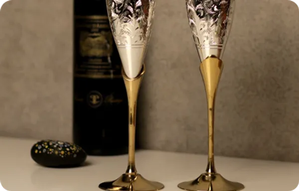 Metallic_Ornate_Leaf_Pattern_Champagne_Flute_Set