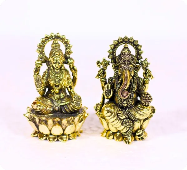 Traditional_Lakshmi_Ganesha_Idol_Set