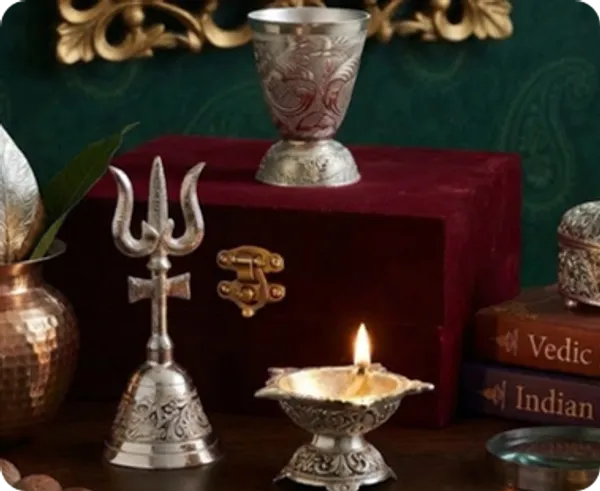 Metal_Traditional_Floral_Engraved_Decorative_Goblet
