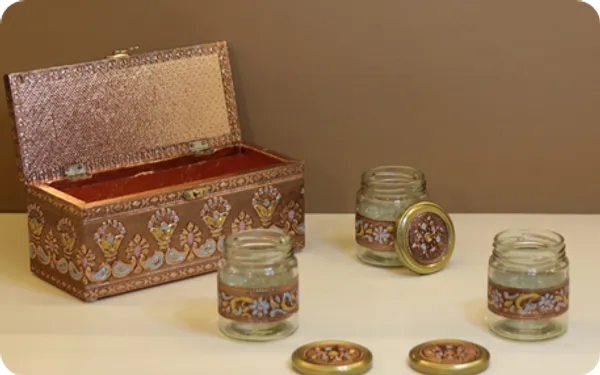 Metal_Traditional_Floral_Pattern_Decorative_Storage_Box