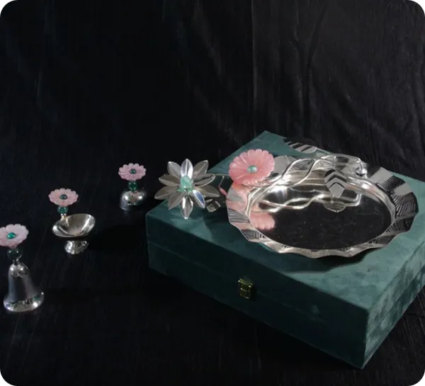 Silver_Finish_Floral_Pooja_Thali_Set