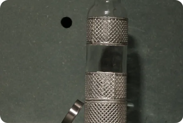 Silver_Textured_Glass_Perfume_Bottle