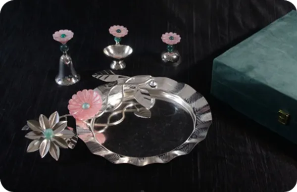 Silver_Finish_Floral_Pooja_Thali_Set