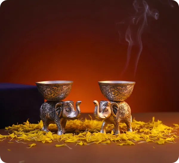 Metal_Traditional_Embossed_Elephant_Incense_Holder_Set