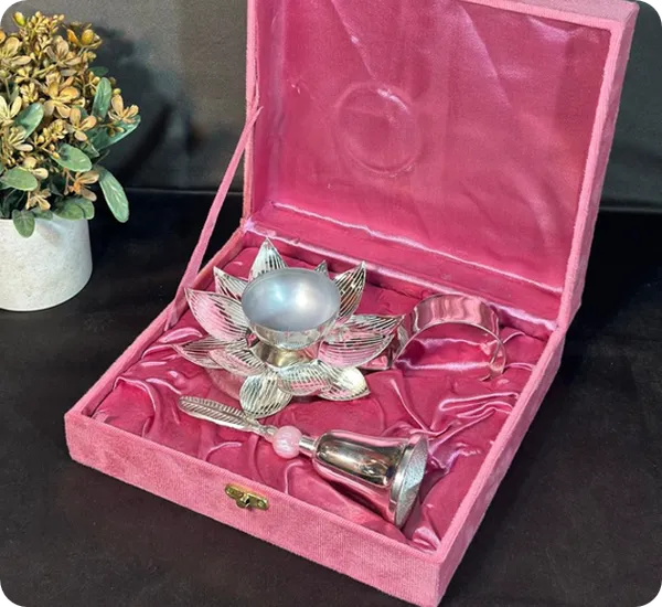 Silver_Tone_Lotus_Pooja_Diya_Set