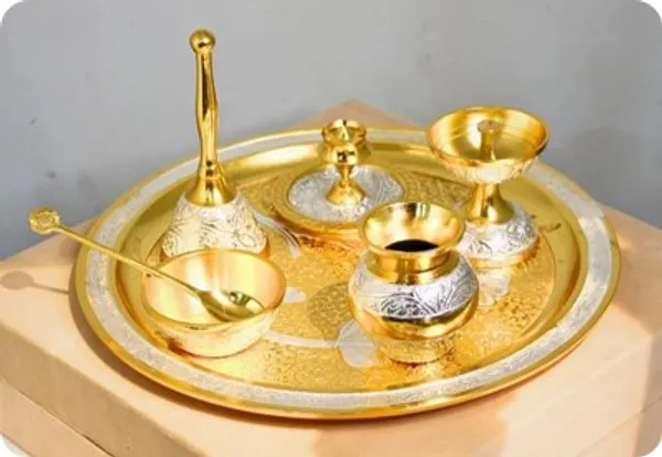 Gold-Tone_Traditional_Floral_Embossed_Pooja_Thali_Set