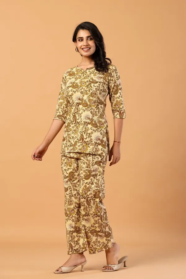 Beige_Straight-Fit_Co-Ord_Set