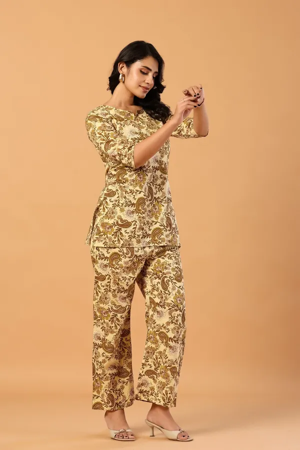 Beige_Straight-Fit_Co-Ord_Set