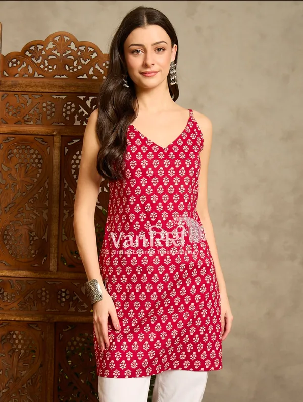 Red_Pure_Cotton_Sleeveless_Kurti_For_Women