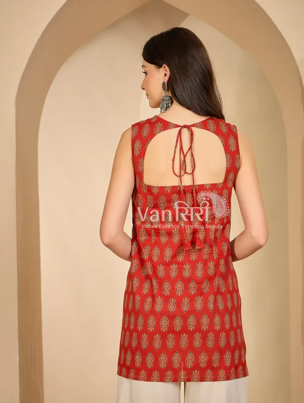 Red_Pure_Cotton_Sleeveless_Kurti_For_Women