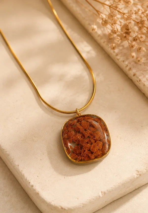 Gold_Stainless_Steel_Brown_Pendant_Necklace_For_Women