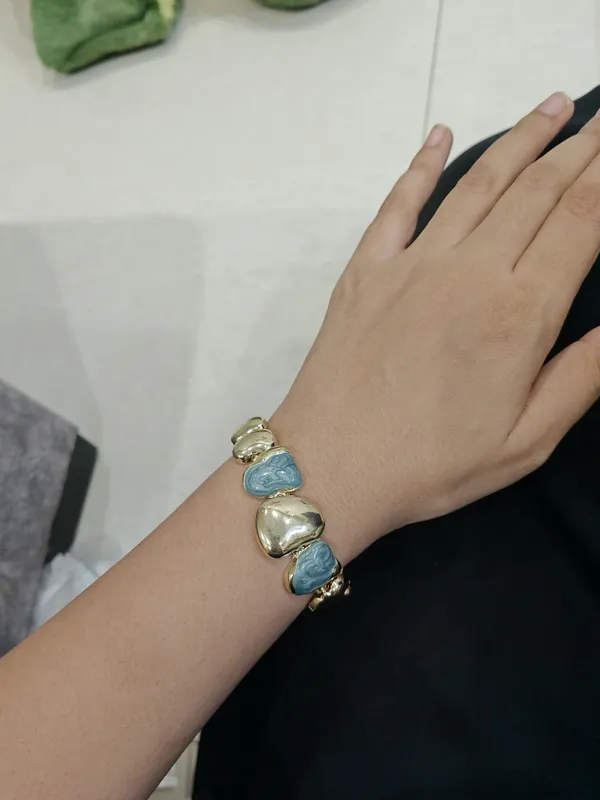 Gold_Stainless_Steel_Blue_Beaded_Bracelet_For_Women
