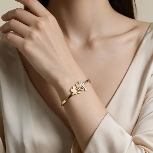 Gold_Stainless_Steel_Butterfly_Clover_Charm_Bracelet_For_Women