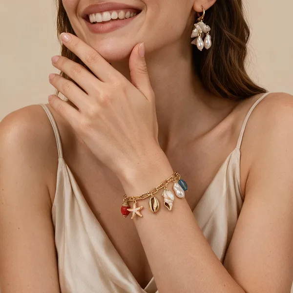 Gold_Stainless_Steel_Shell_Charm_Bracelet_For_Women