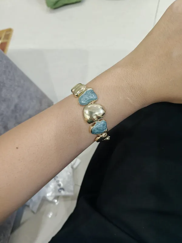 Gold_Stainless_Steel_Blue_Beaded_Bracelet_For_Women