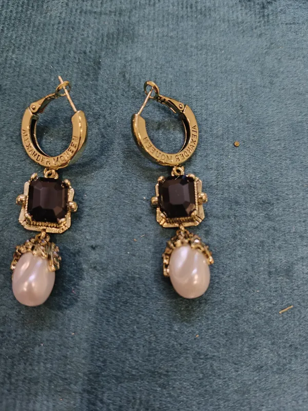 Gold_Stainless_Steel_Black_Stone_Pearl_Drop_Hoop_Earrings_For_Women