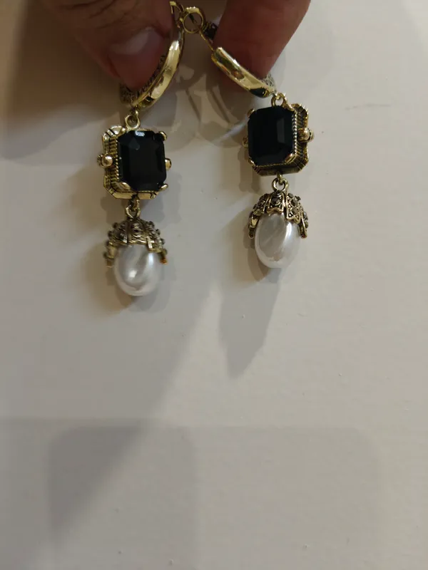 Gold_Stainless_Steel_Black_Stone_Pearl_Drop_Hoop_Earrings_For_Women