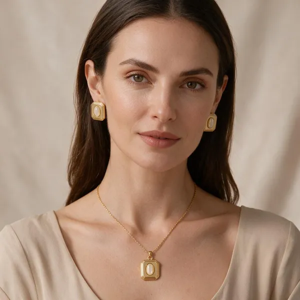 Gold_Stainless_Steel_Pendant_Necklace_And_Earrings_Set_For_Women
