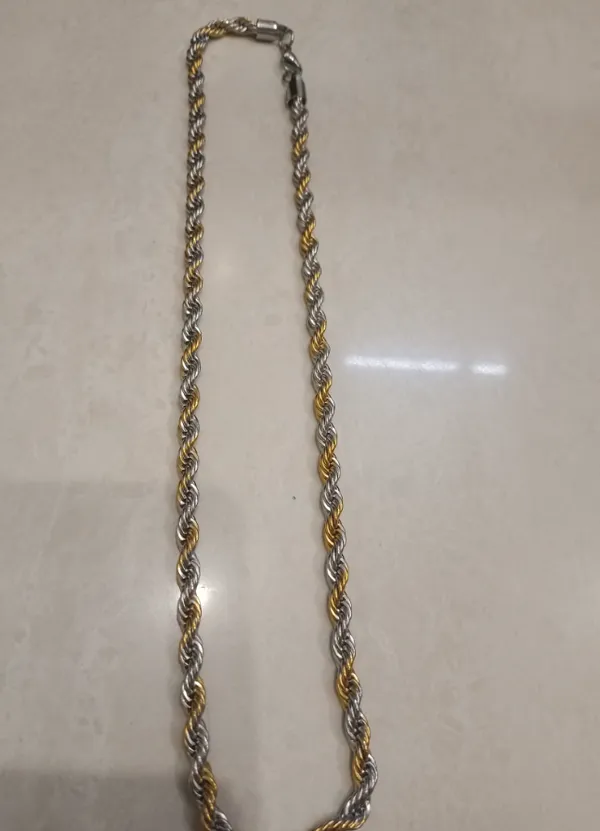 Silver_Stainless_Steel_Chain_For_Men