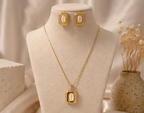 Gold_Stainless_Steel_Pendant_Necklace_And_Earrings_Set_For_Women