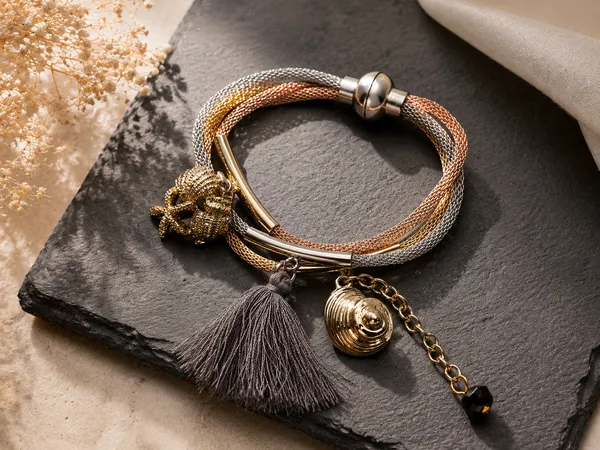 Gold_Stainless_Steel_Charm_Bracelet_For_Women