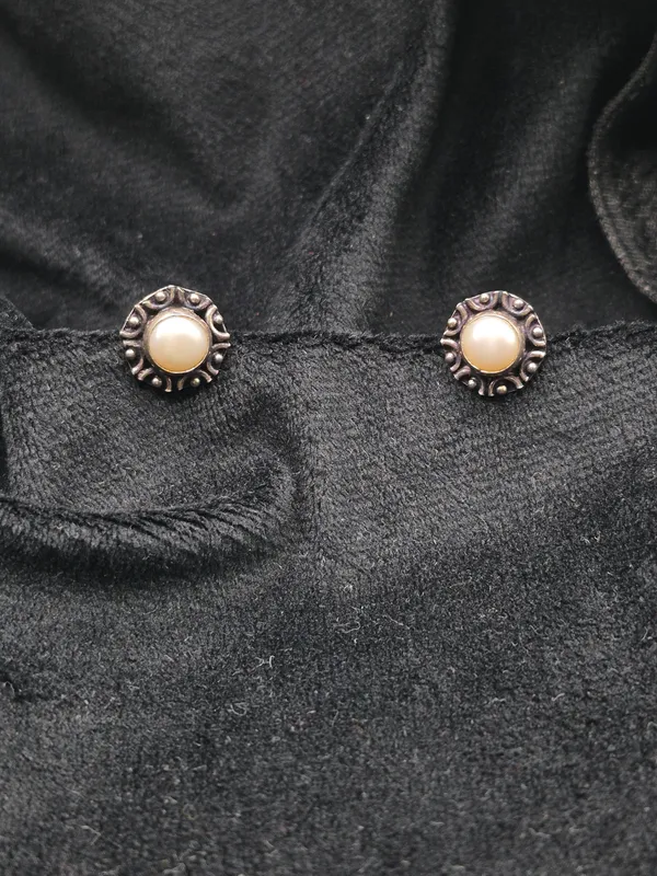 Gold_925_Silver_Oxidized_Pearl_Pendant_&_Earrings_Set_For_Women