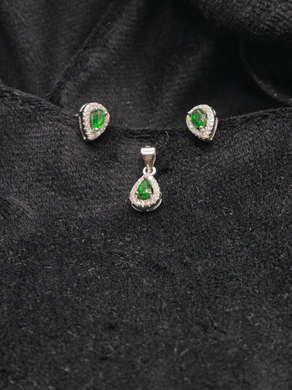 Green_925_Silver_Teardrop_Stud_Earrings_For_Women