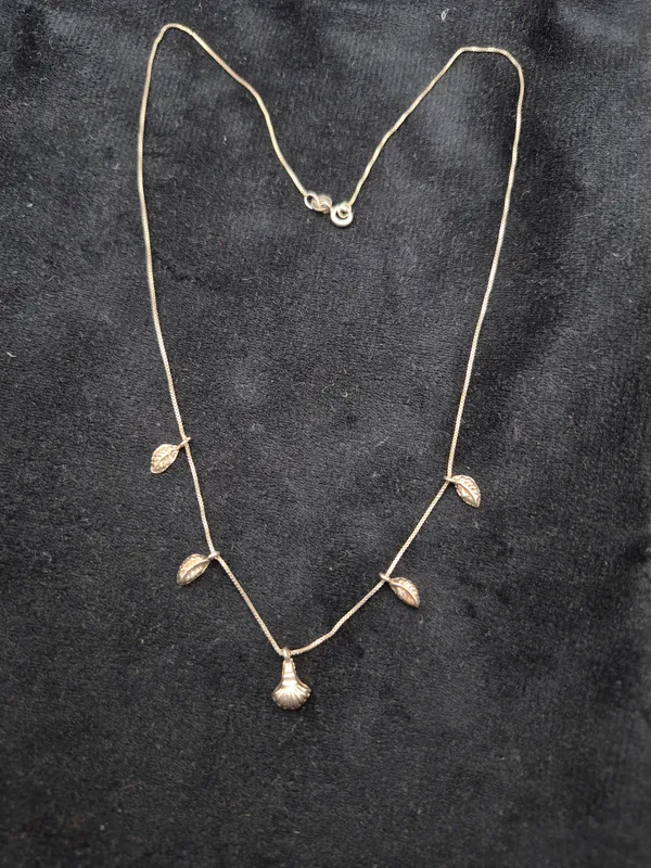 Silver_925_Sterling_Leaf_Charm_Necklace_For_Women