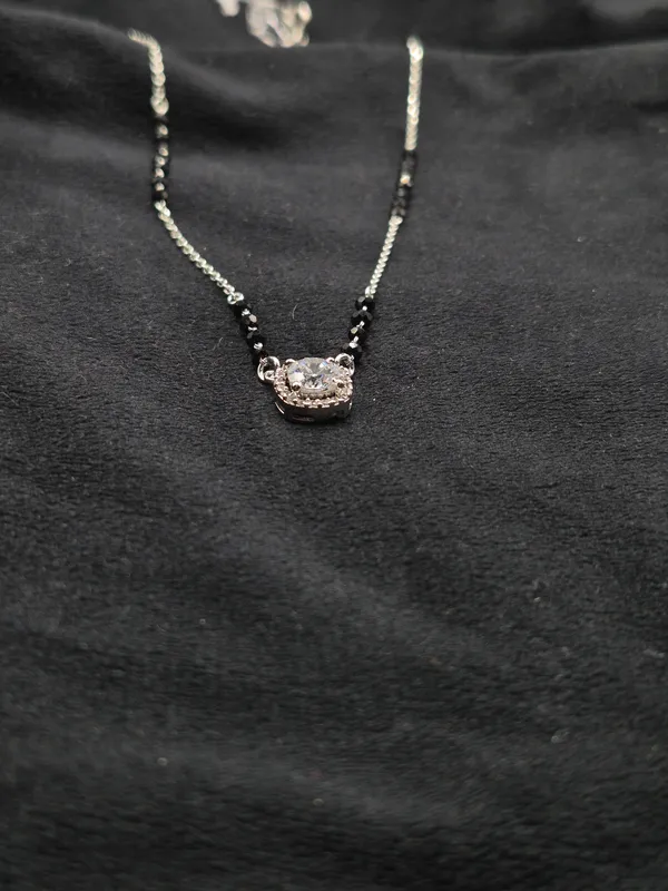 Gold_925_Silver_Black_Beaded_Pendant_Necklace_For_Women