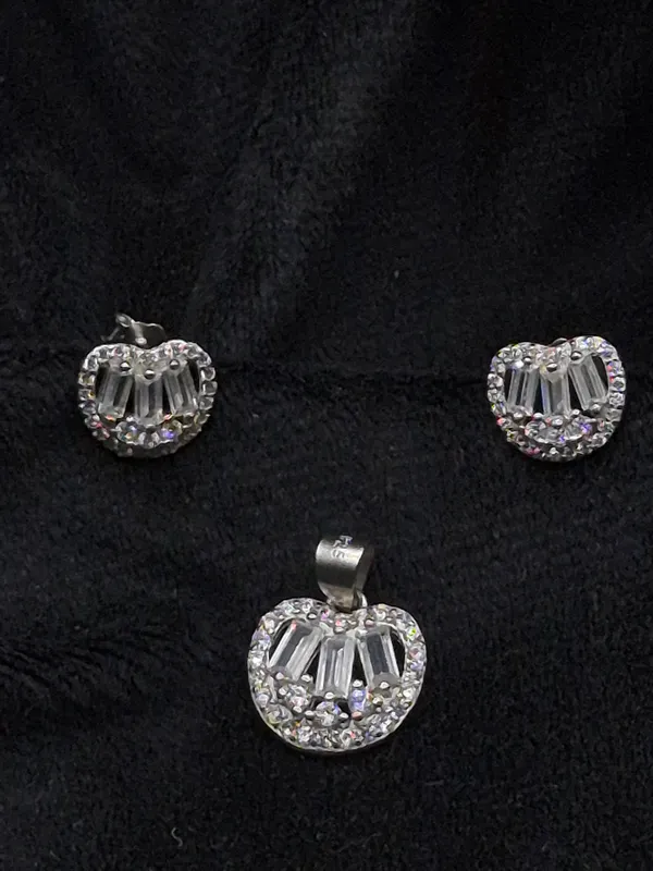Silver_925_Sterling_Rhinestone_Heart_Pendant_For_Women
