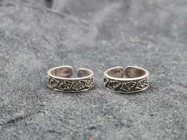 Silver_925_Sterling_Floral_Engraved_Toe_Rings_Set_For_Women