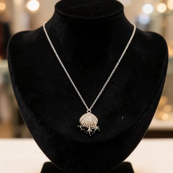 Silver_925_Sterling_Traditional_Pendant_Necklace_For_Women