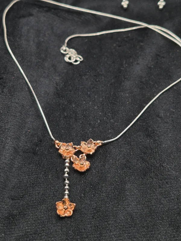 Silver_&_Rose_Gold_925_Silver_Floral_Necklace_For_Women