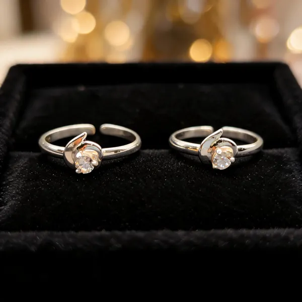 Silver_925_Silver_Solitaire_Adjustable_Toe_Ring_For_Women