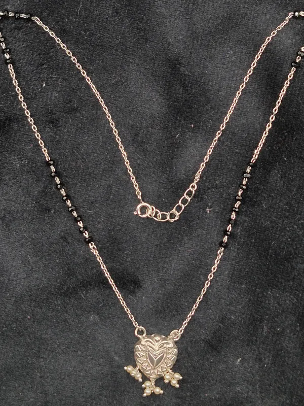 Gold_925_Silver_Black_Beaded_Heart_Pendant_Mangalsutra_For_Women