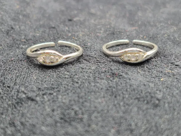 Silver_925_Silver_Adjustable_Stone_Toe_Ring_Set_For_Women