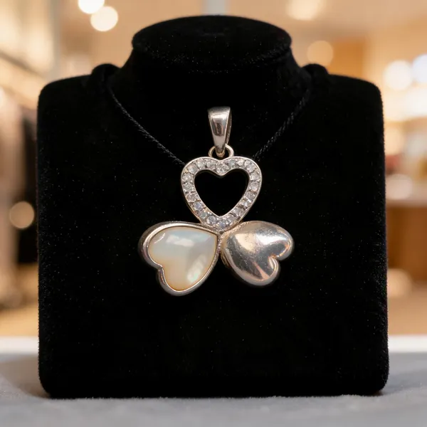 Silver_925_Sterling_Heart_Clover_Pendant_For_Women
