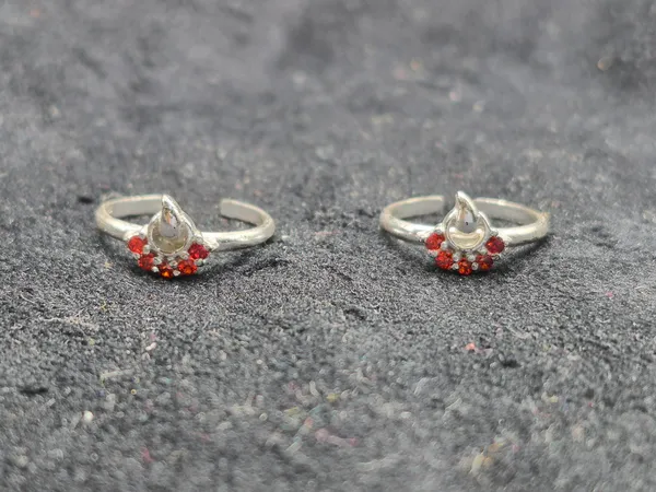 Silver_&_Red_925_Silver_Adjustable_Stone_Toe_Ring_For_Women