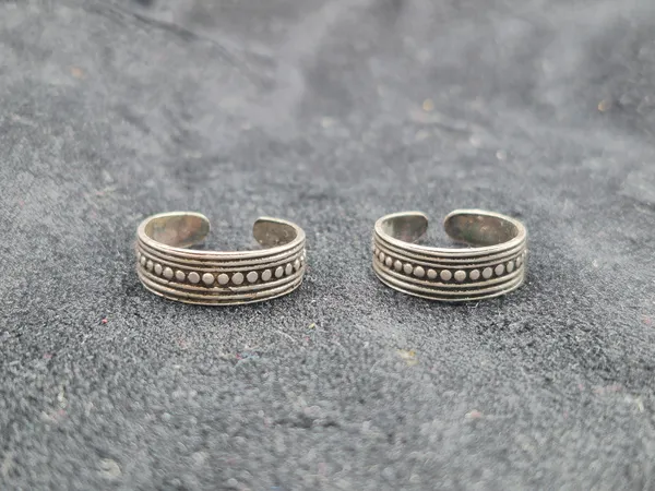 Silver_925_Sterling_Oxidised_Adjustable_Toe_Ring_For_Women