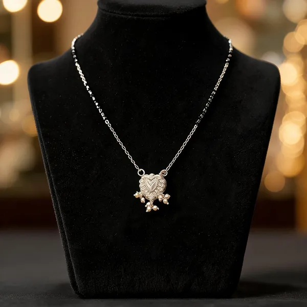 Gold_925_Silver_Black_Beaded_Heart_Pendant_Mangalsutra_For_Women