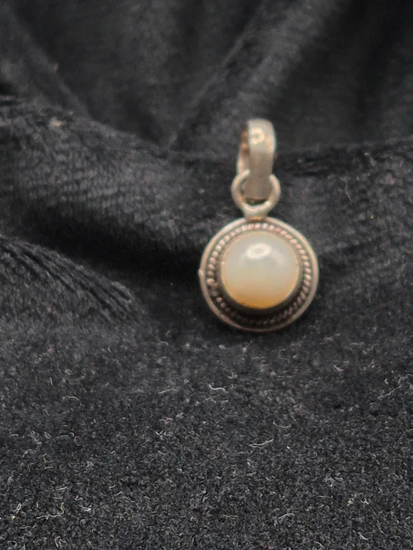 Silver_925_Sterling_Silver_Pearl_Pendant_For_Women