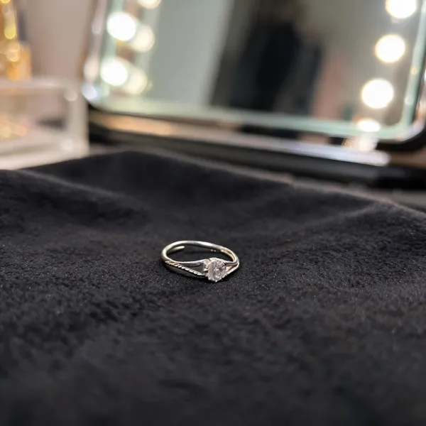Silver_925_Sterling_Gemstone_Nose_Pin_For_Women