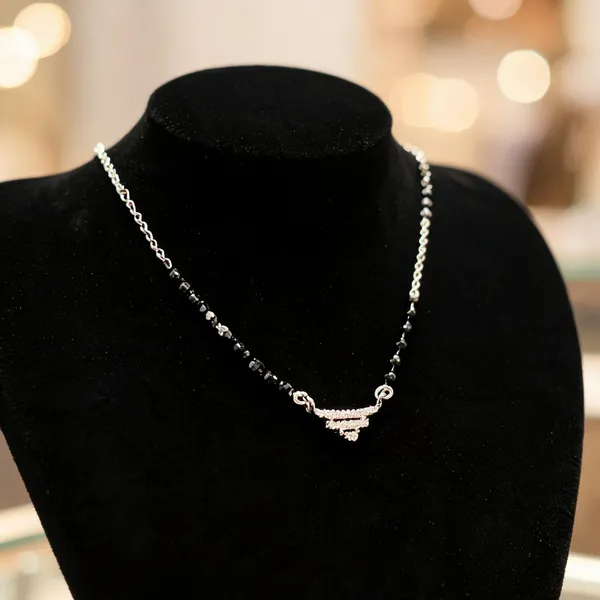 Gold_925_Silver_Black_Beaded_Pendant_Mangalsutra_Necklace_For_Women