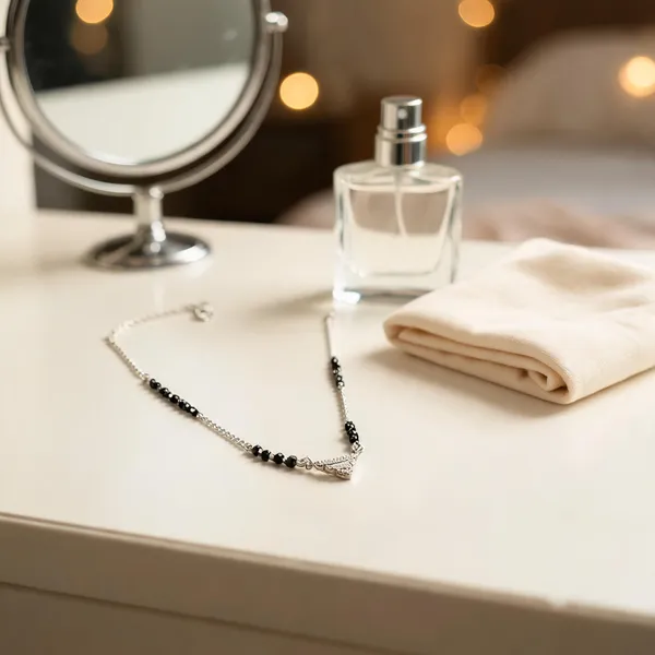 Gold_925_Silver_Black_Beaded_Pendant_Mangalsutra_Necklace_For_Women