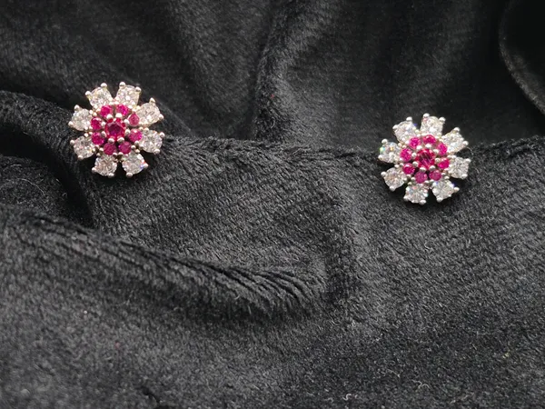 Pink_925_Silver_Stone_Floral_Pendant_For_Women