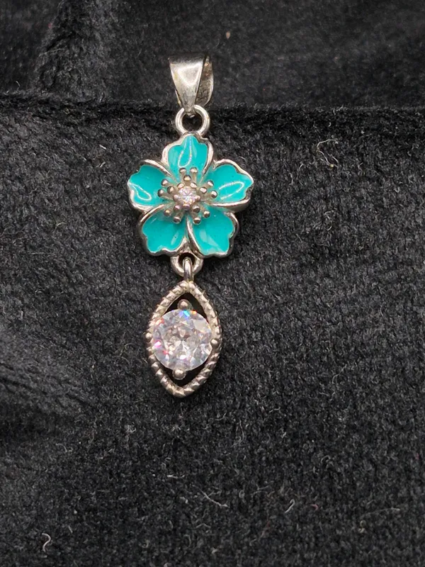 Silver_Blue_925_Silver_Turquoise_Floral_Pendant_For_Women