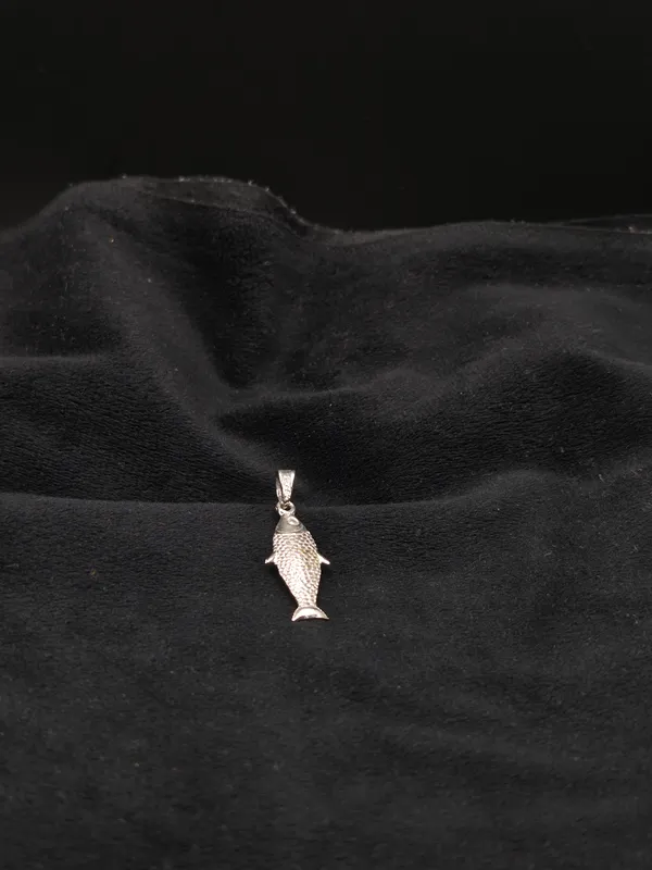 Silver_925_Sterling_Silver_Fish_Design_Pendant_For_Women