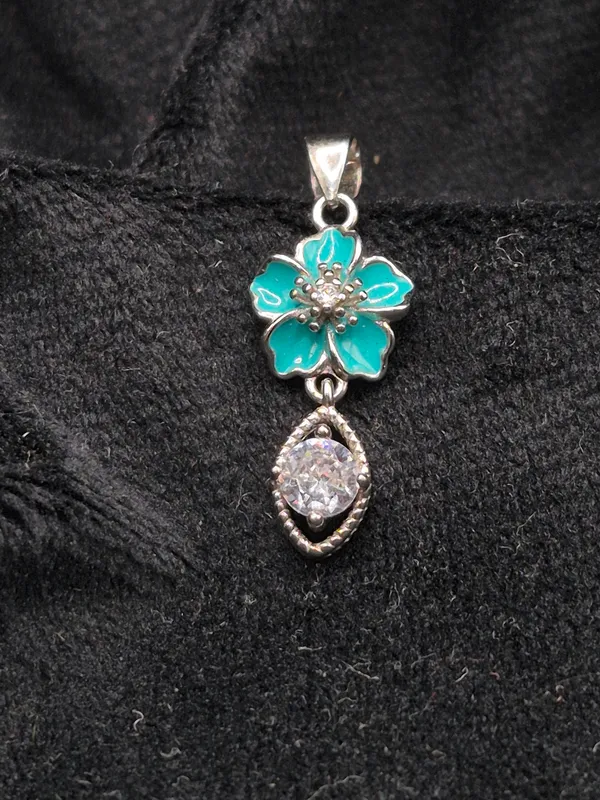 Silver_Blue_925_Silver_Turquoise_Floral_Pendant_For_Women