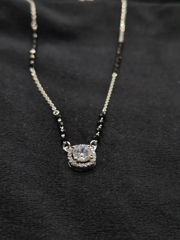 Gold_925_Silver_Black_Beaded_Pendant_Necklace_For_Women